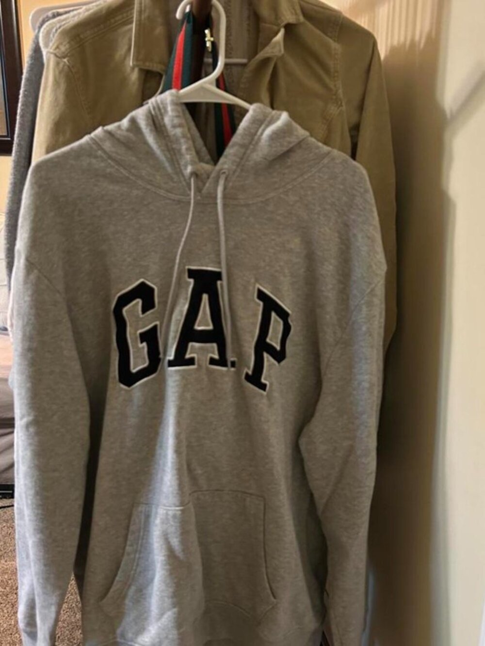 Gap Women's Grey Hoodie